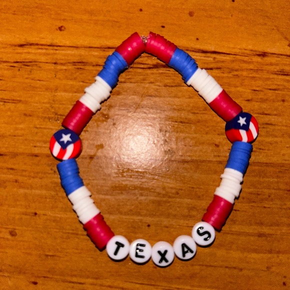 Texas (State) Heishi Bracelet - Picture 4 of 6